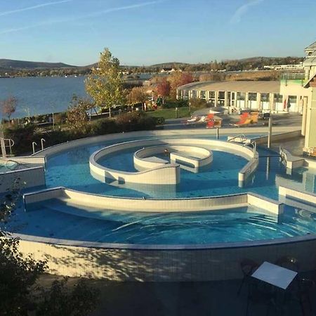 Appartamento Azur Apartman Velence Esterno foto